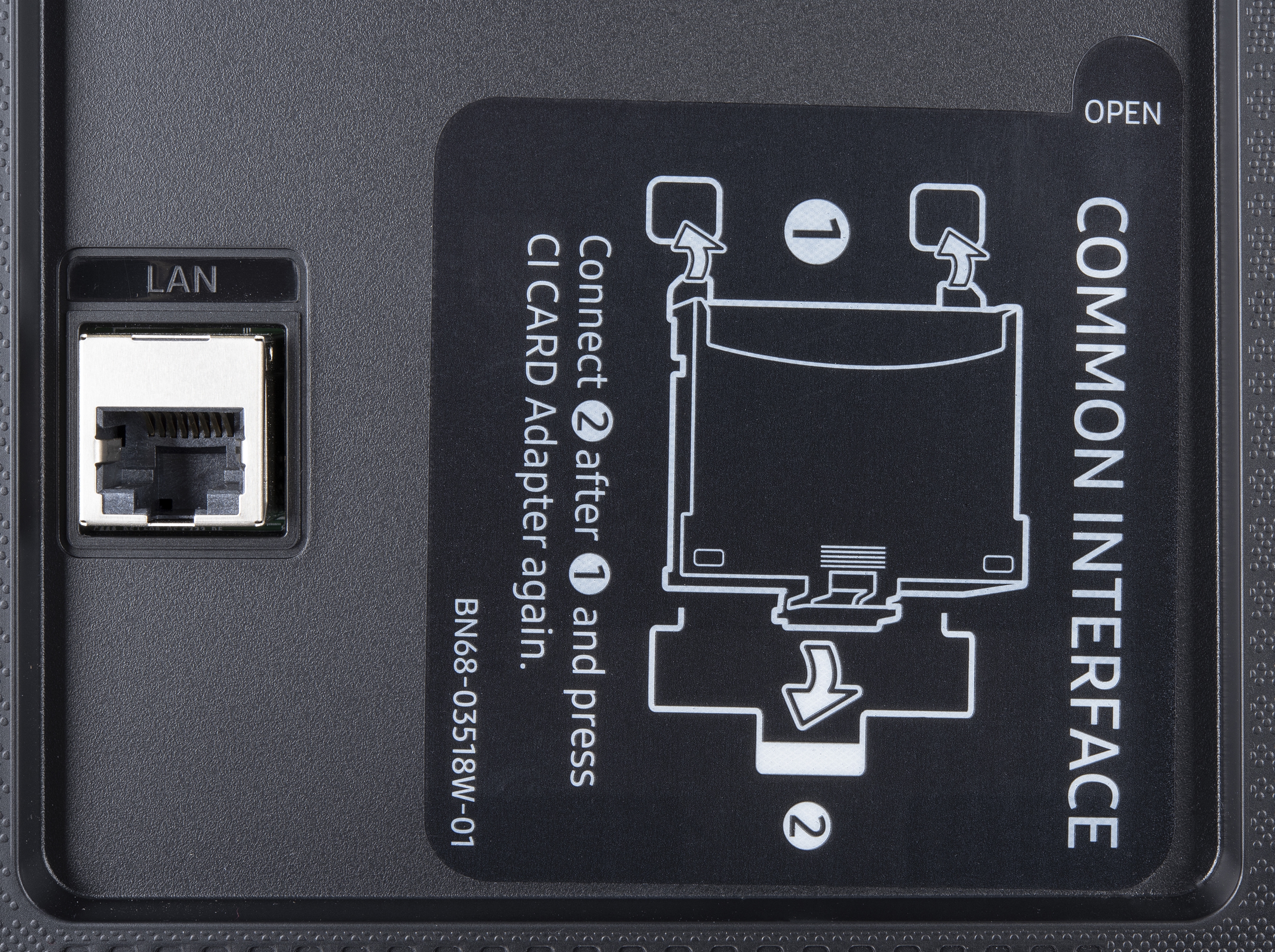 SAMSUNG UE55AU7105