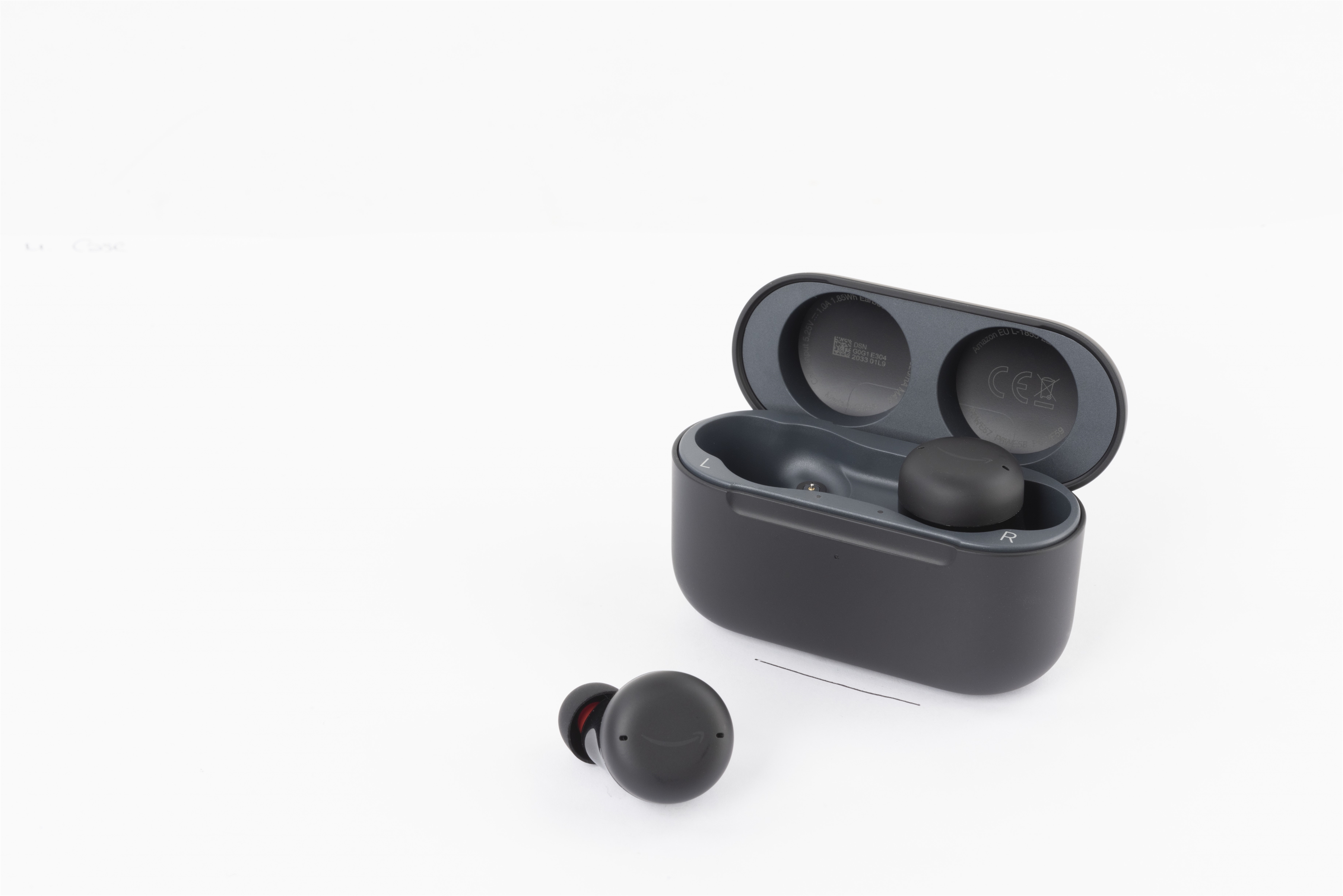 AMAZON ECHO BUDS ( 2ª GENERACIÓN ) CON ESTUCHE CARGADOR POR CABLE