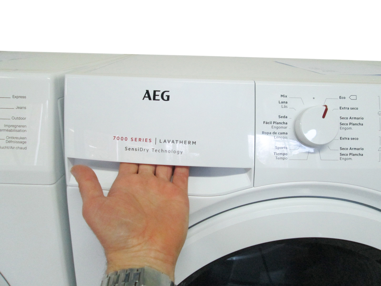 AEG T7DBK841