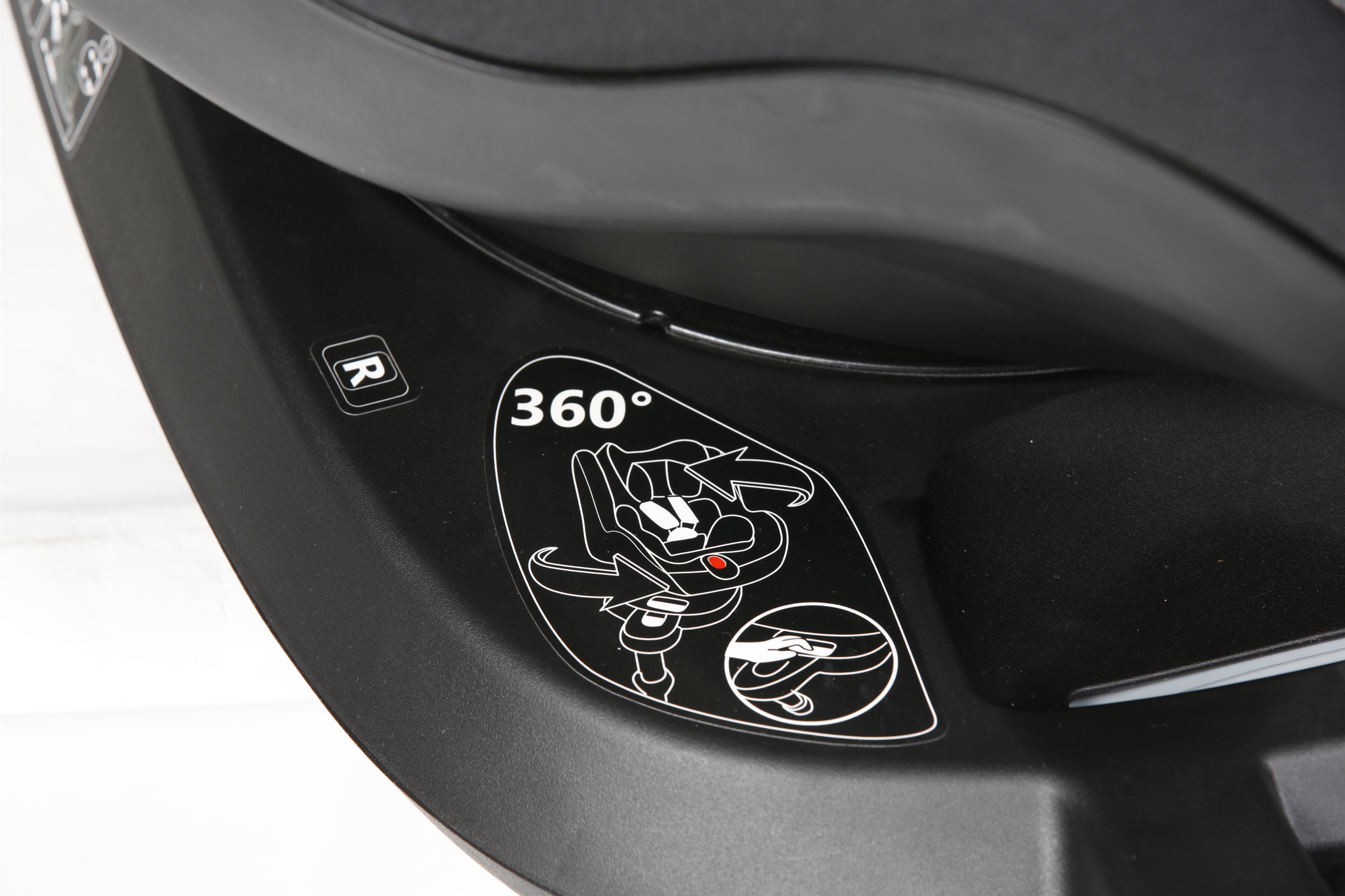 CHICCO SEAT2FIT I-SIZE