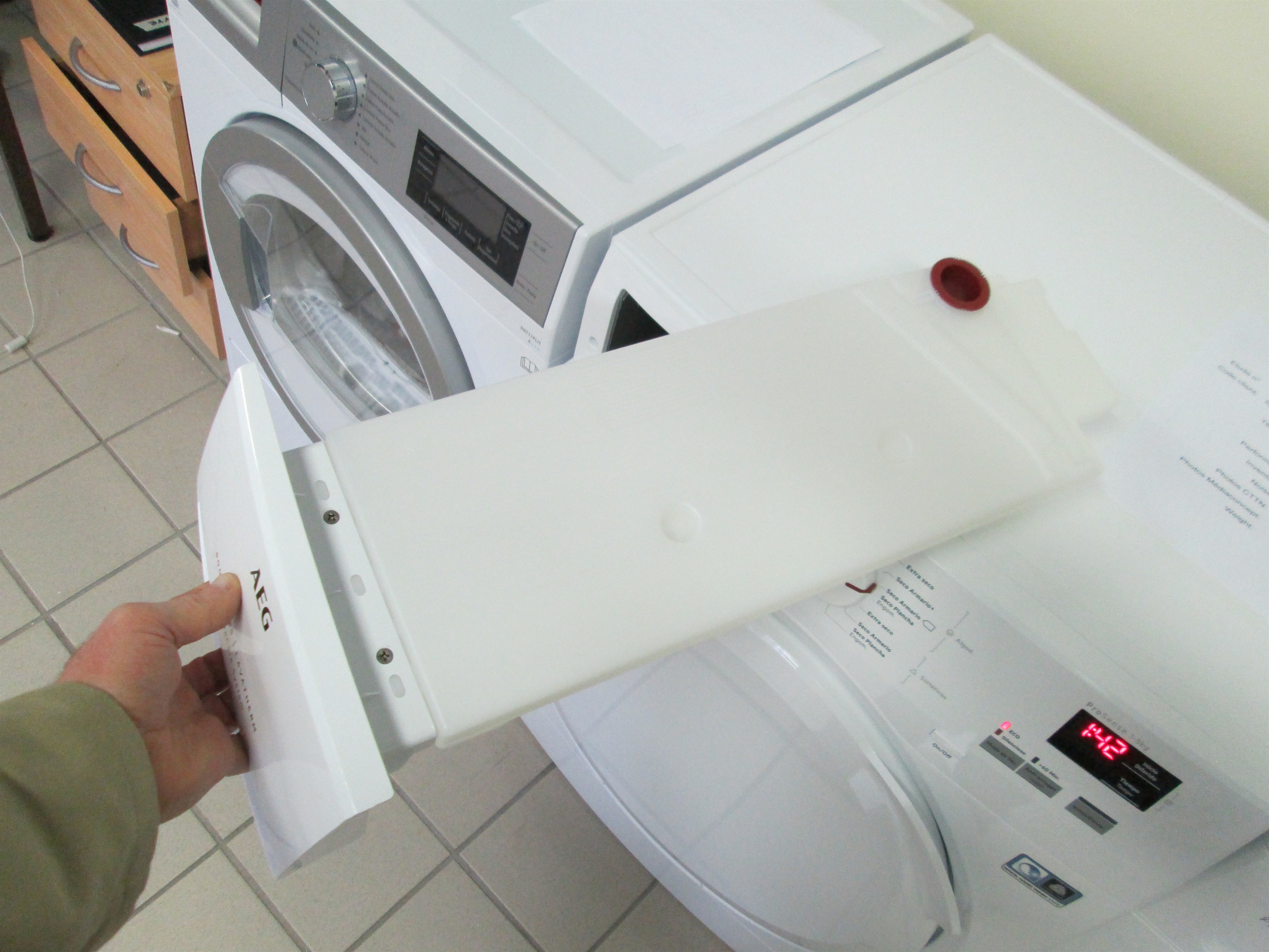 AEG T8DBK840