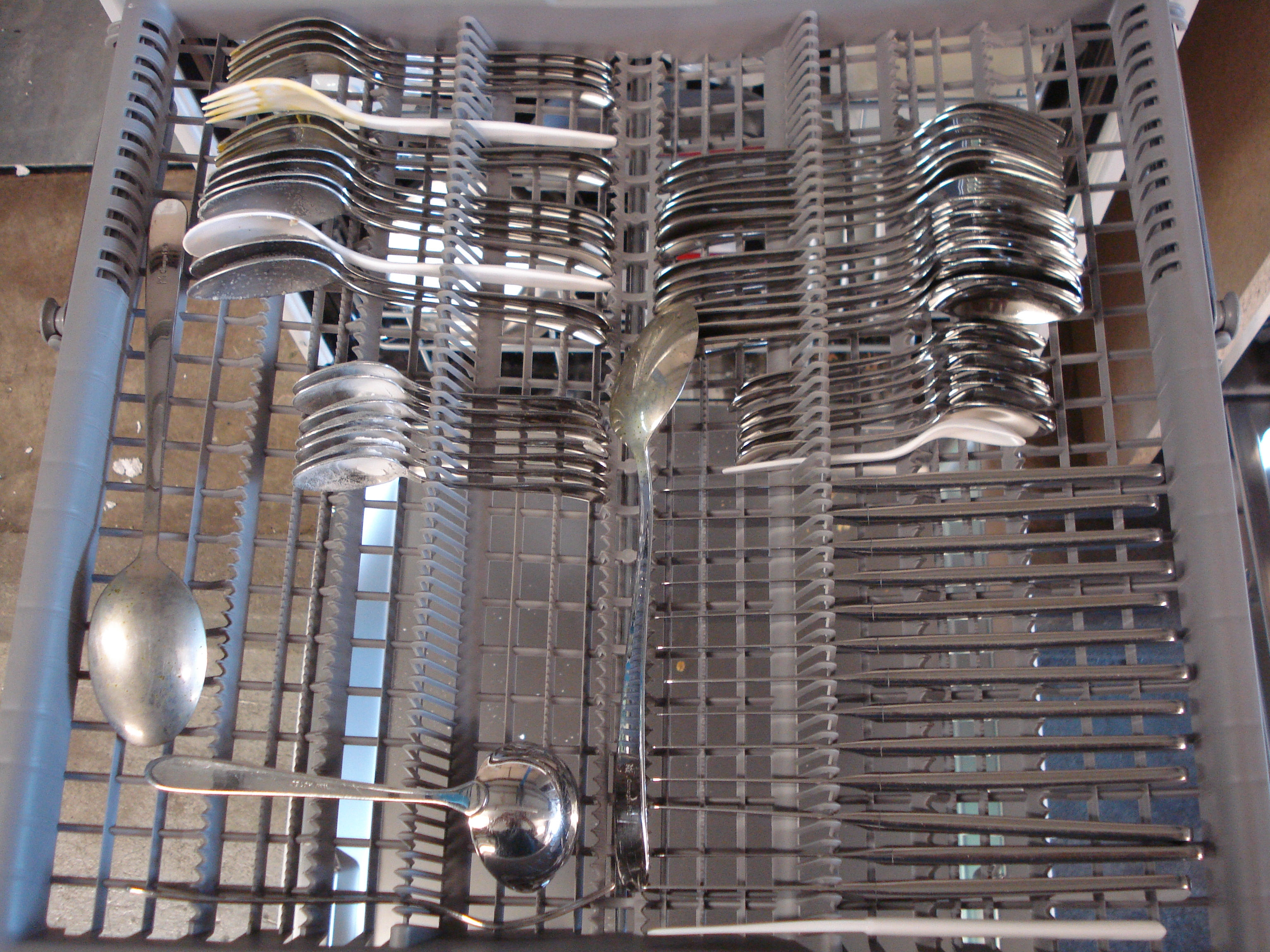 BOSCH SMS46MW08E